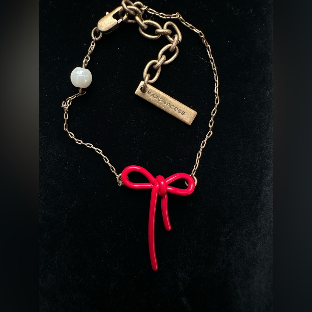 Marc Jacobs Red Bow bracelet with Brass-Tone Chain